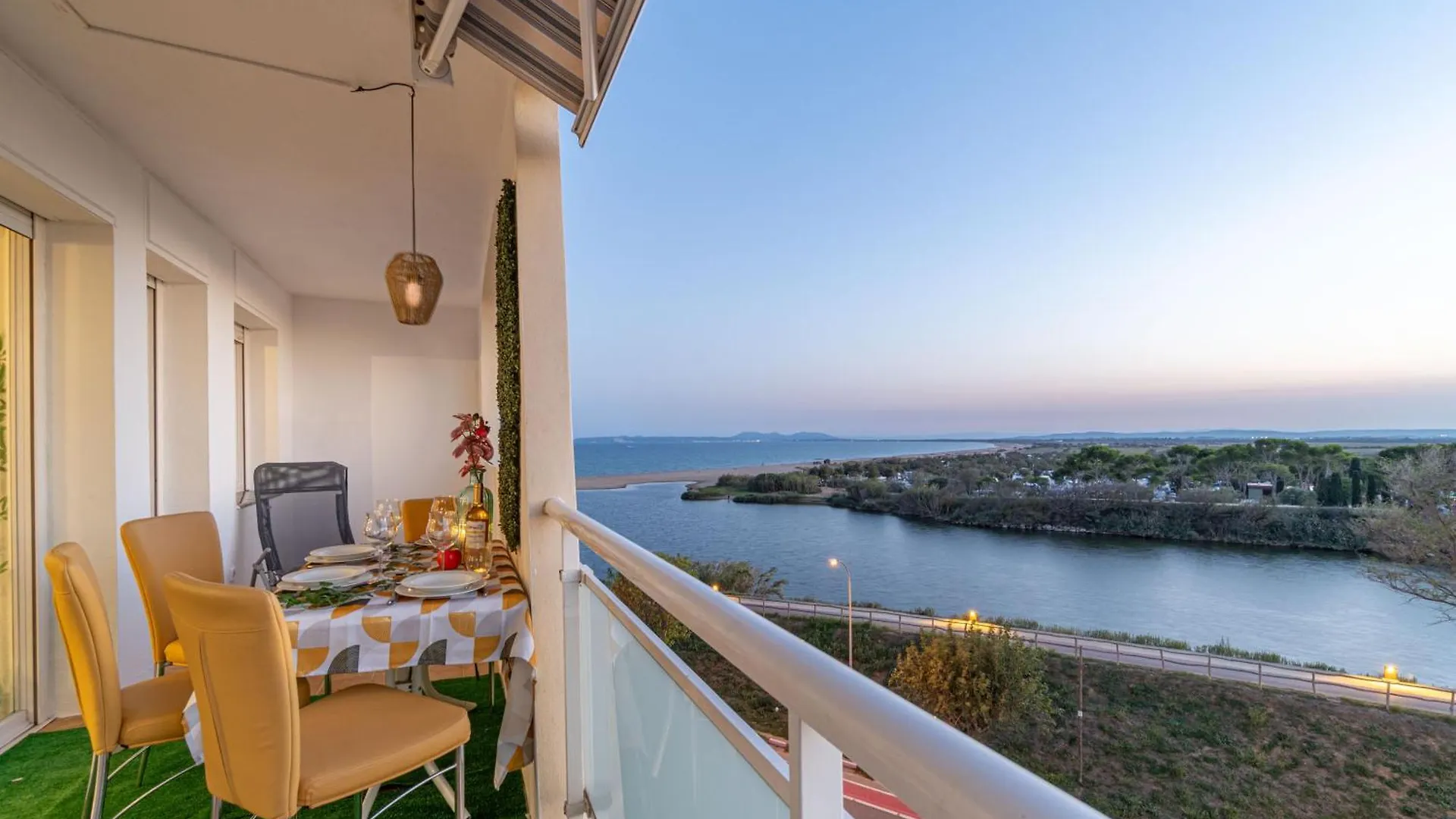 Appartement D2-5 Ampuria Delta Sunset With Parking & Wifi à Empuriabrava 0*,  Espagne